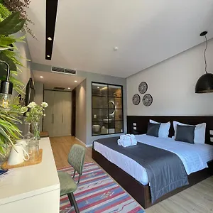 Retreat Apartahotel Tirana