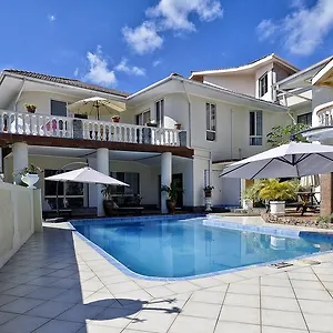 carana-hilltop-villa.maheislandhotels.com/